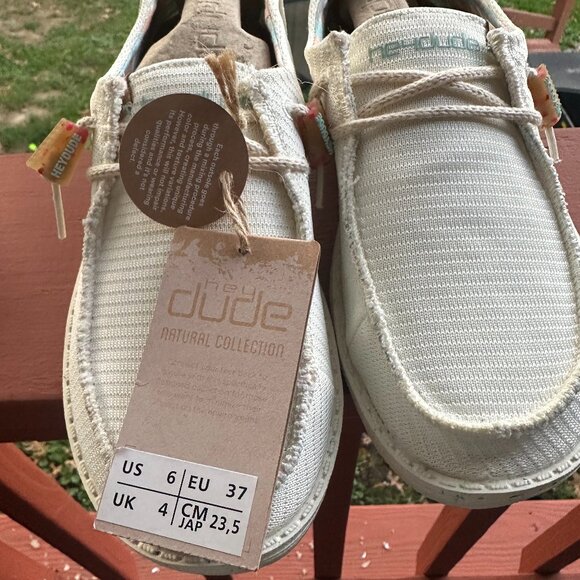 HEY DUDE WENDY ECO SOX WHITE 6 - Picture 1 of 5